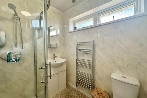 61 Broadpark Road, Torquay, TQ2 6UJ