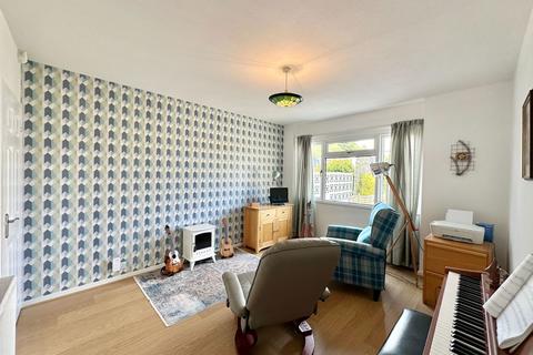 61 Broadpark Road, Torquay, TQ2 6UJ