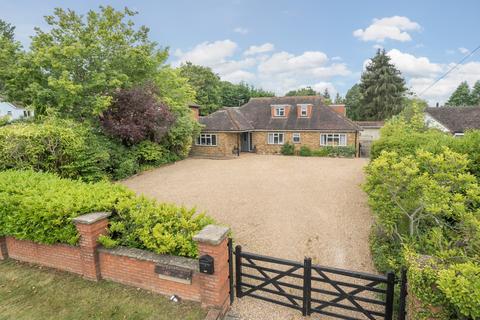 5 bedroom detached house for sale, CHOBHAM