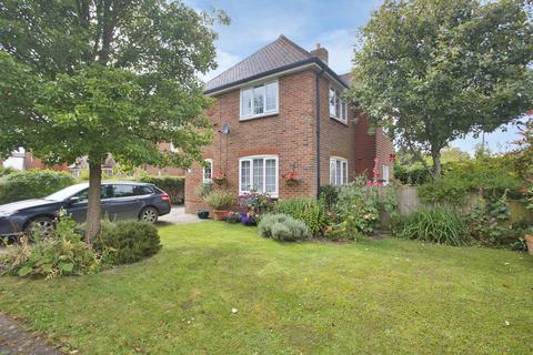 4 bedroom detached house for sale, Woodlees Close, Sellindge, TN25