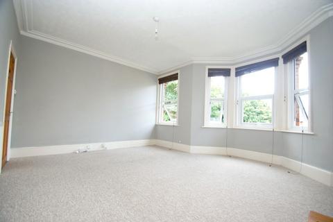 3 bedroom flat to rent, St Johns Church Road, Folkestone, CT19