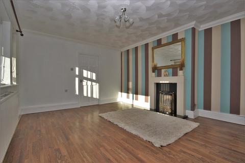 3 bedroom end of terrace house to rent, Ireland Street, Widnes, WA8