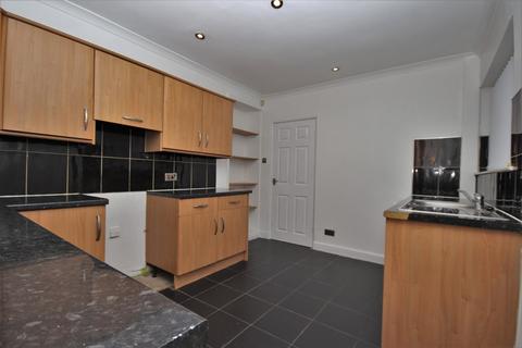 3 bedroom end of terrace house to rent, Ireland Street, Widnes, WA8