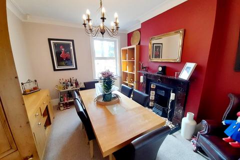 3 bedroom terraced house for sale, Northolme, Gainsborough, DN21 2JD