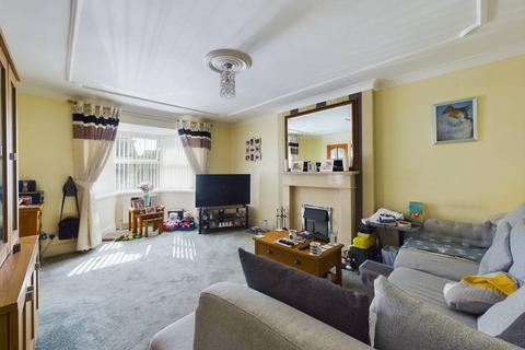 2 bedroom detached bungalow for sale, Broadstairs Close Howdale Road Hull HU8 9UR