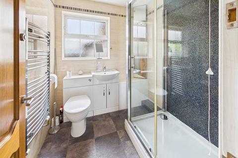 10 Broadstairs Close, Hull, HU8 9UR