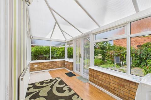 10 Broadstairs Close, Hull, HU8 9UR