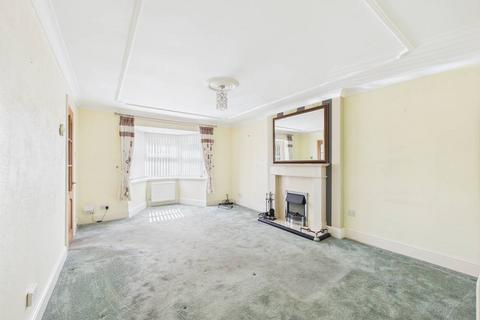 10 Broadstairs Close, Hull, HU8 9UR