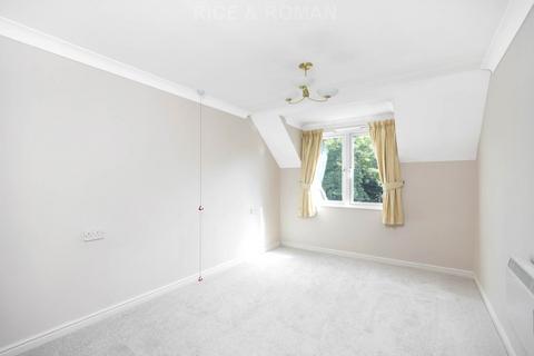 2 bedroom retirement property for sale, Station Road, Addlestone KT15