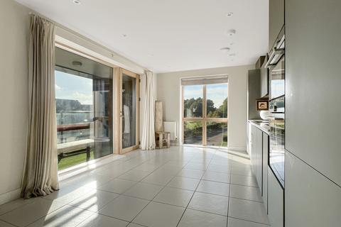 108 Hobson Avenue, Trumpington, Cambridge, CB2 9BE