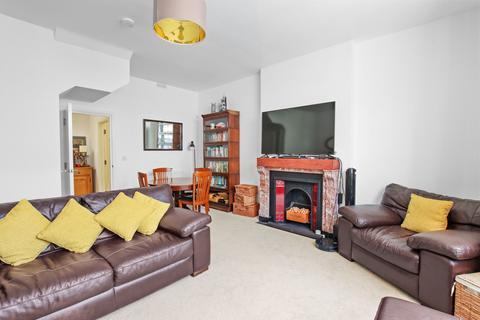 2 bedroom flat to rent, 24 Week Street, Maidstone ME14