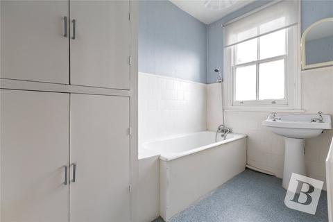 28 Champion Road, Upminster, RM14 2SZ