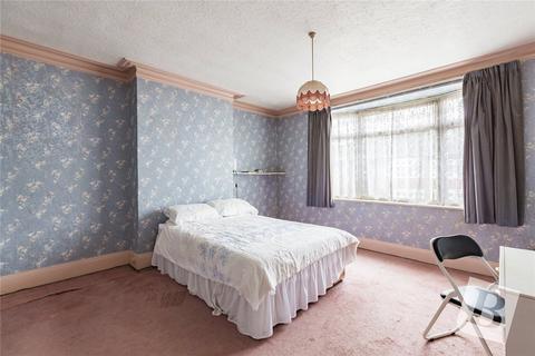 28 Champion Road, Upminster, RM14 2SZ