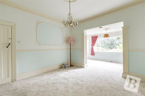 28 Champion Road, Upminster, RM14 2SZ