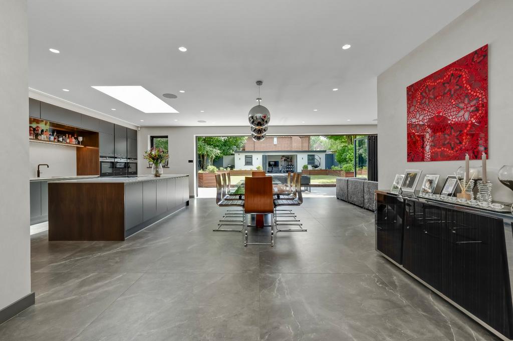 Kitchen/Dining Room