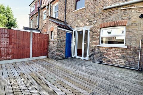 47 Farmer Road, London, E10 5DL