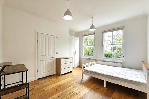 2 bedroom apartment for sale, Grove Avenue, London, N3