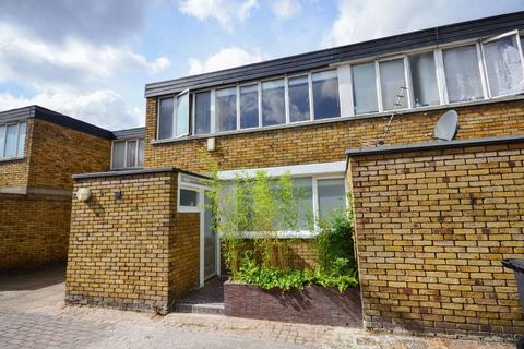 4 bedroom house to rent, Ebbisham Drive, SW8, Vauxhall, London, SW8