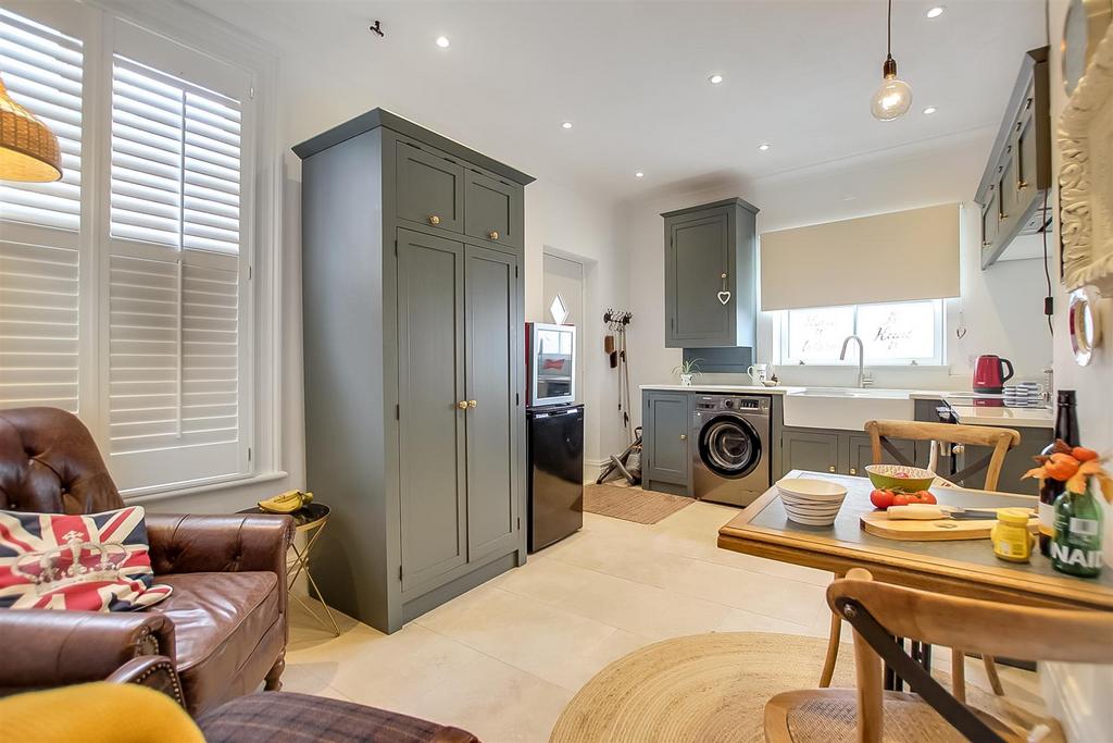 Stanhope Road South, Darlington 2 bed apartment for sale £215,000
