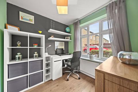 12 Hyde Way, Thorpe, Wakefield, WF3 3FG