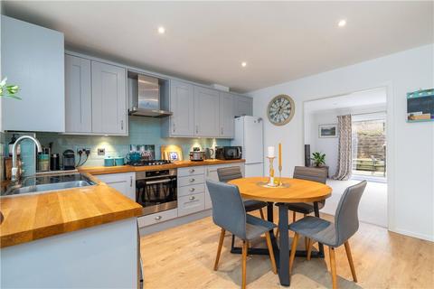6 Beckside Close, Addingham, Ilkley, LS29 0RX