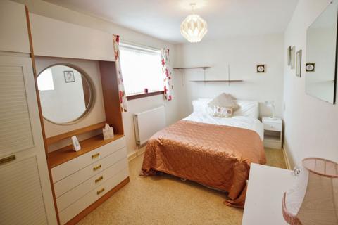 30 Anderson Drive, Irvine, KA12 9HX