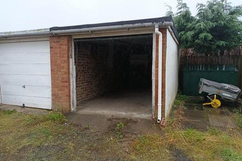 Garage to rent, Grigor Drive, Edinburgh EH4