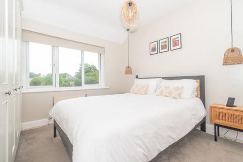 13 Fairfield Road, Minster, Ramsgate, CT12 4AW