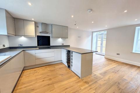 5 bedroom barn conversion for sale, The Dairy Barn, Manor Farm, Wilshaw, Holmfirth