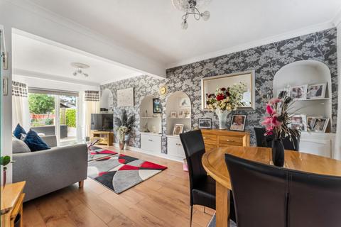 24 Worcester Close, Mitcham, CR4 1SP