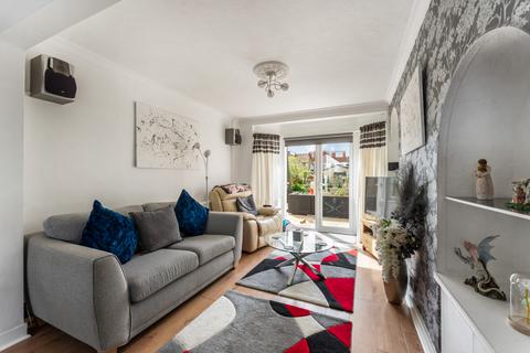 24 Worcester Close, Mitcham, CR4 1SP