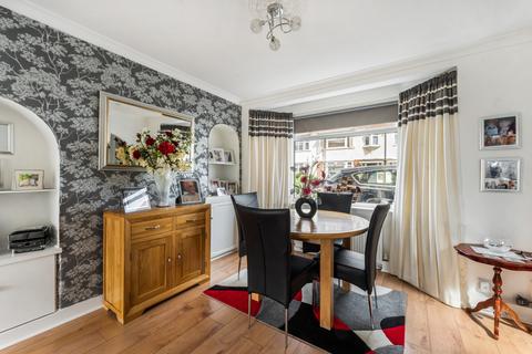 24 Worcester Close, Mitcham, CR4 1SP