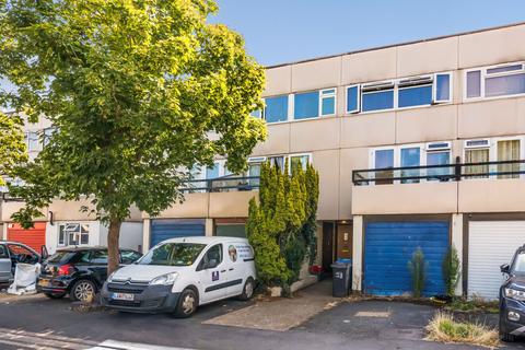 4 bedroom terraced house for sale, Rawnsley Avenue, Mitcham CR4