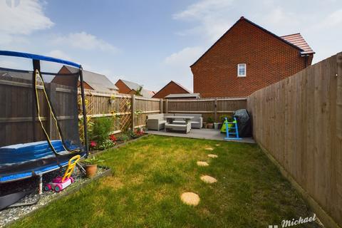 3 bedroom townhouse for sale, Armstrongs Fields, Kingsbrook, Aylesbury, Buckinghamshire