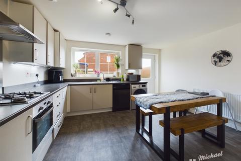 3 bedroom townhouse for sale, Armstrongs Fields, Kingsbrook, Aylesbury, Buckinghamshire