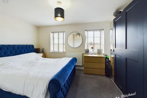 32 Armstrongs Fields, Broughton, Aylesbury, HP22 7BR