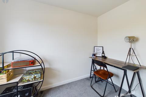 32 Armstrongs Fields, Broughton, Aylesbury, HP22 7BR