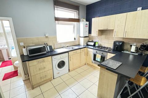 2 bedroom flat to rent, Woods Terrace, Murton SR7