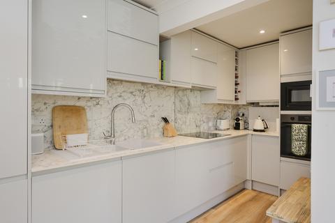 2 bedroom end of terrace house for sale, Russell Road, Wimbledon, London SW19