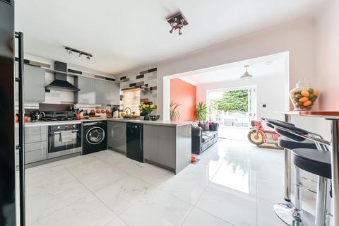 4 bedroom end of terrace house for sale, Cambridge Road, Hertfordshire CM21