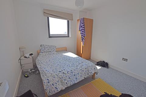 2 bedroom apartment to rent, The Water Quater, Galleon Way, Cardiff