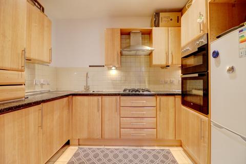 2 bedroom apartment for sale, The Galleries, High Wycombe HP13