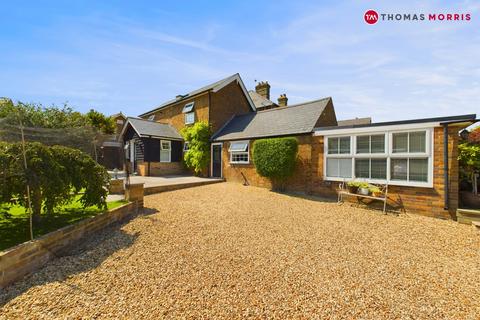 3 bedroom detached house for sale, Blenheim Road, Huntingdon PE26