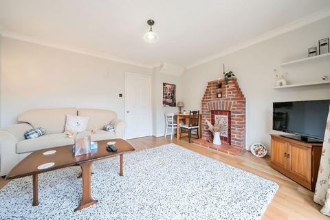 2 bedroom end of terrace house for sale, Papermakers, Overton