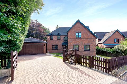 4 bedroom detached house for sale, Poynt Chase, Worsley, M28