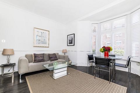 3 bedroom apartment to rent, Edith Grove, SW10