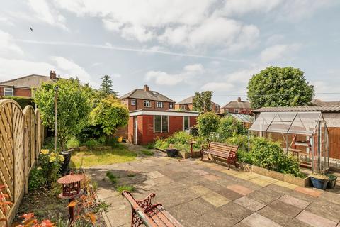 3 bedroom semi-detached house for sale, Trenton Road, West Yorkshire WF17