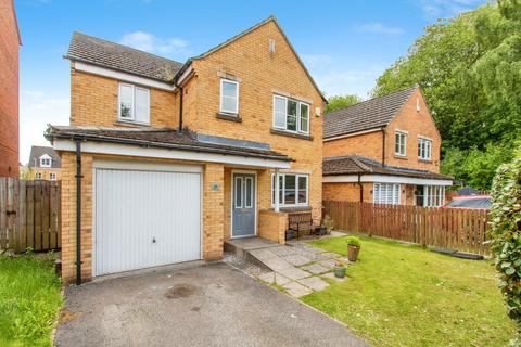 4 bedroom detached house for sale, Hawthorn Lane, West Yorkshire BD19