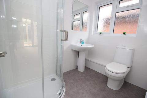 27 Sercombe Park, Clevedon, BS21 5BA