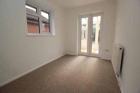 27 Sercombe Park, Clevedon, BS21 5BA